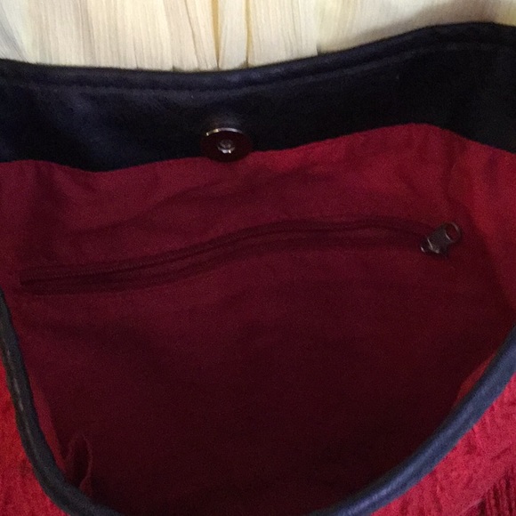 Red Sweater Retro Purse - Picture 5 of 6